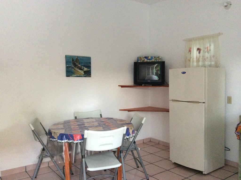 Bungalows Casa Grande Aparthotel San Patricio Melaque Ruang foto